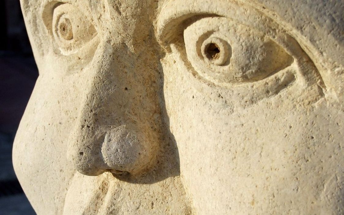 Mermer restorasyonu hizmetleri — Zeus'un taşı yeniden hayata geçirilir
